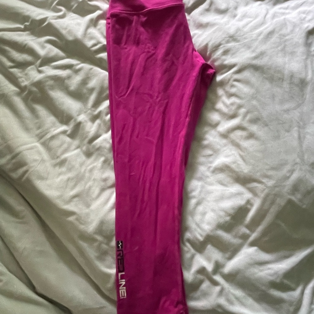 Redline leggings. Great for workouts. Pink. Pre owned and in great condition.